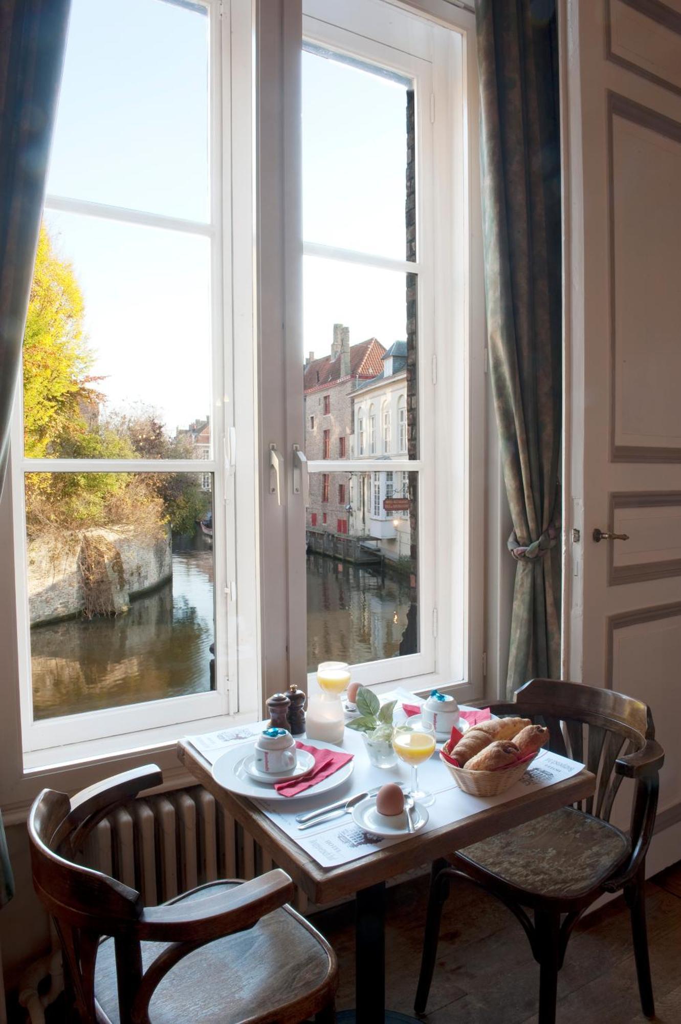 Hotel Bourgoensch Hof Brugge Bagian luar foto